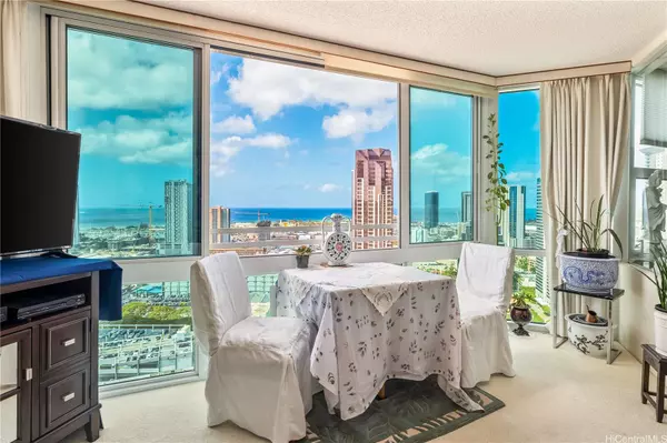 801 S King Street #3203, Honolulu, HI 96813