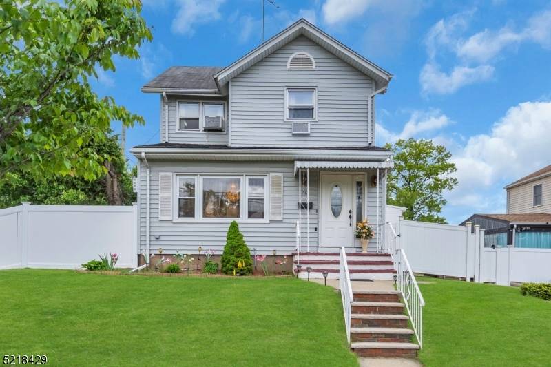 56 Central Ave, Lodi Boro, NJ 07644