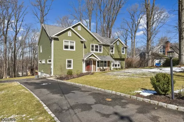 Berkeley Heights Twp., NJ 07922,51 Webster Dr