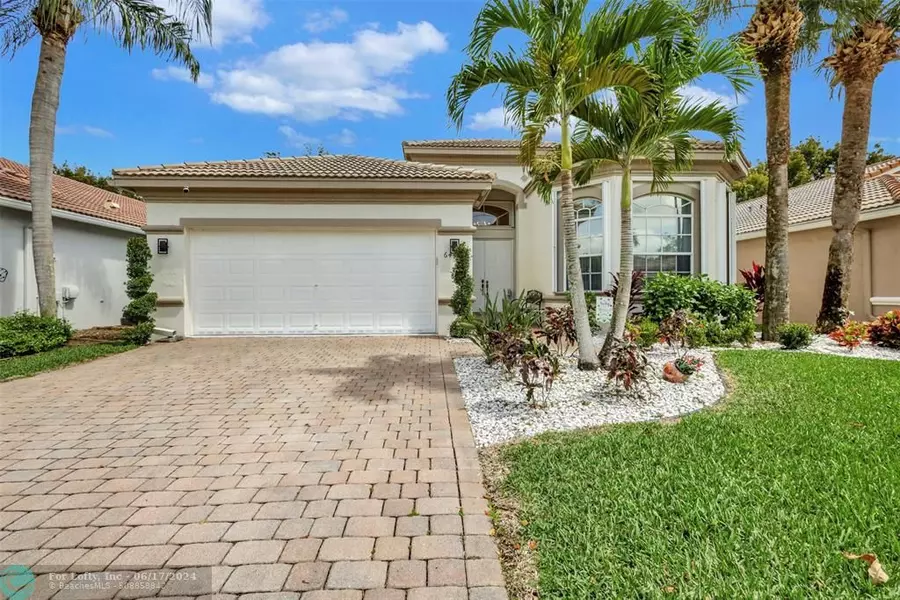 6448 Via Primo St, Lake Worth, FL 33467