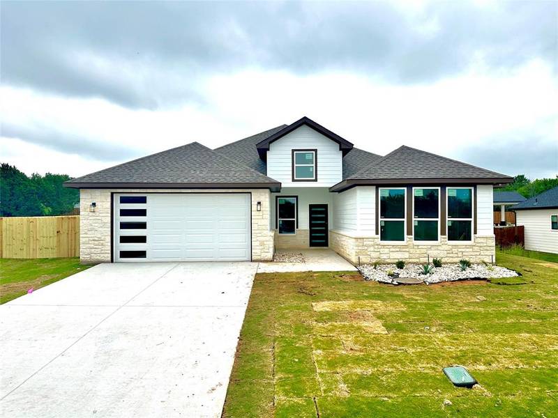 2503 Christine Drive, Granbury, TX 76048