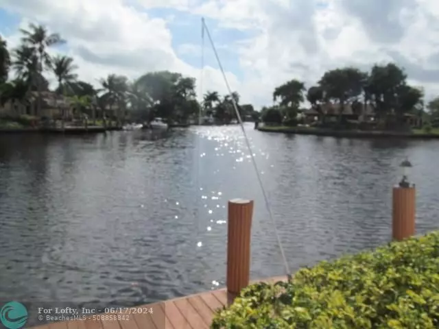 140 Cypress Club Dr  #427, Pompano Beach, FL 33060