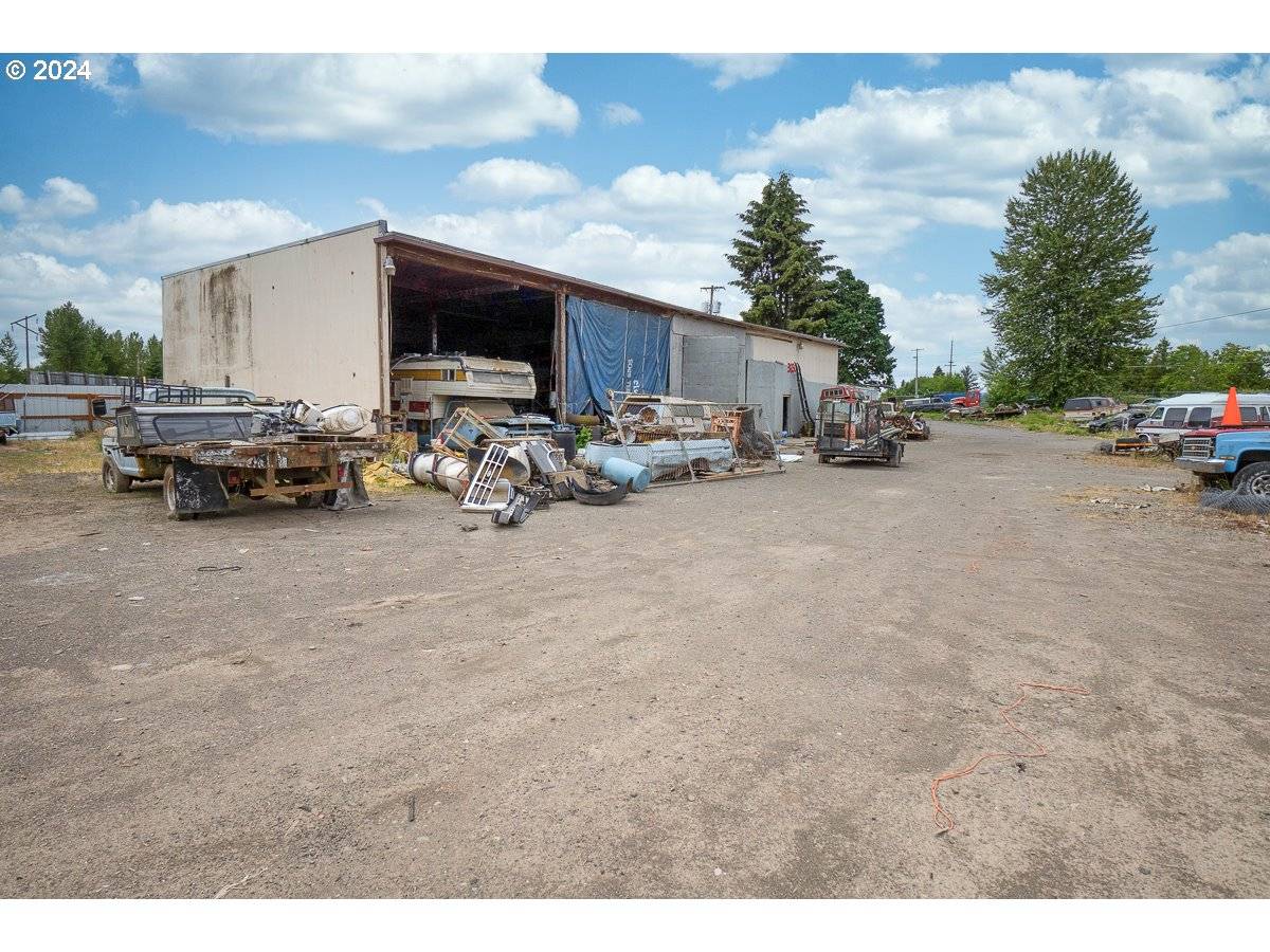 Salem, OR 97301,3650 MAINLINE DR NE