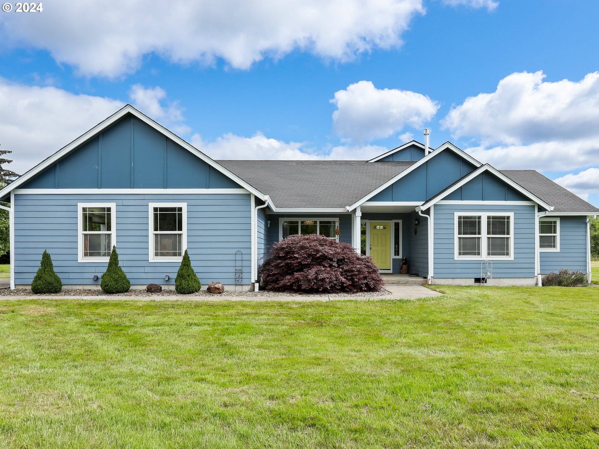 1034 PH 10 RD, Castle Rock, WA 98611