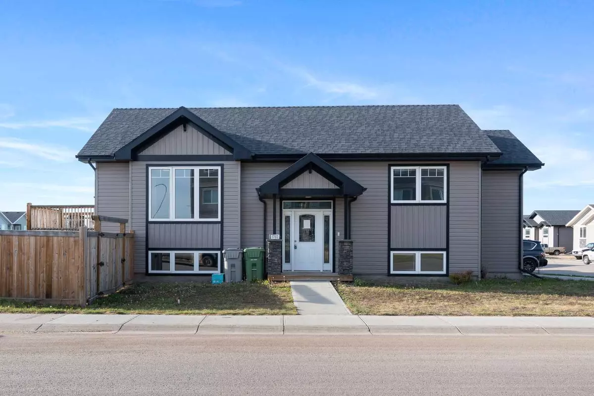 Lloydminster, SK S9V 2J3,3702 41A AVE