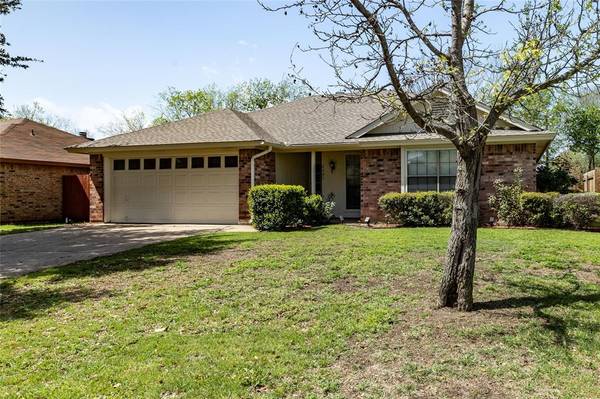 4405 Lakeview Drive,  Lake Worth,  TX 76135