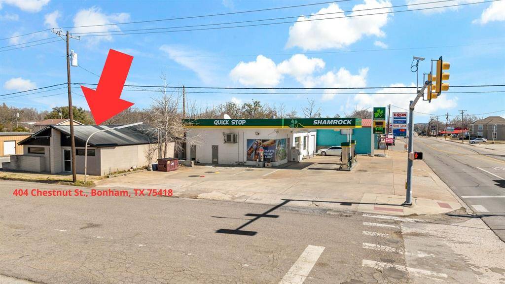 404 Chestnut Street, Bonham, TX 75418