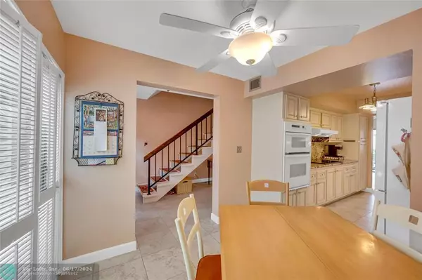 Hollywood, FL 33021,105 Bonnie Brae Way  #105