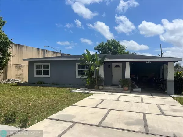 650 NW 153rd St, Miami, FL 33169