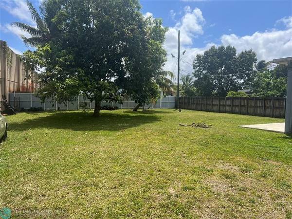 Miami, FL 33169,650 NW 153rd St