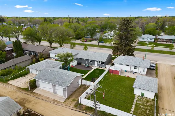 2633 Park STREET, Regina, SK S4N 2H3