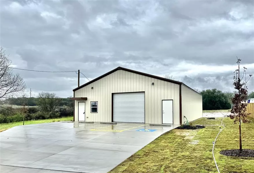 3601 Plaza East Court, Granbury, TX 76049