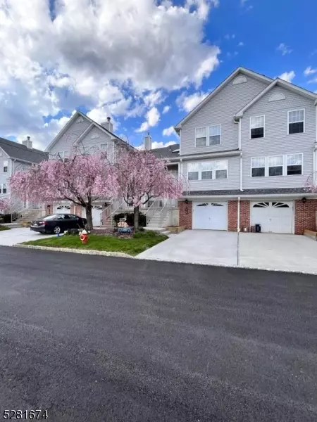 175 Durham Ct, Independence Twp., NJ 07840