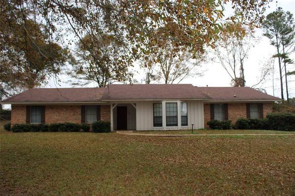 203 Airport Loop,  Springhill,  LA 71075