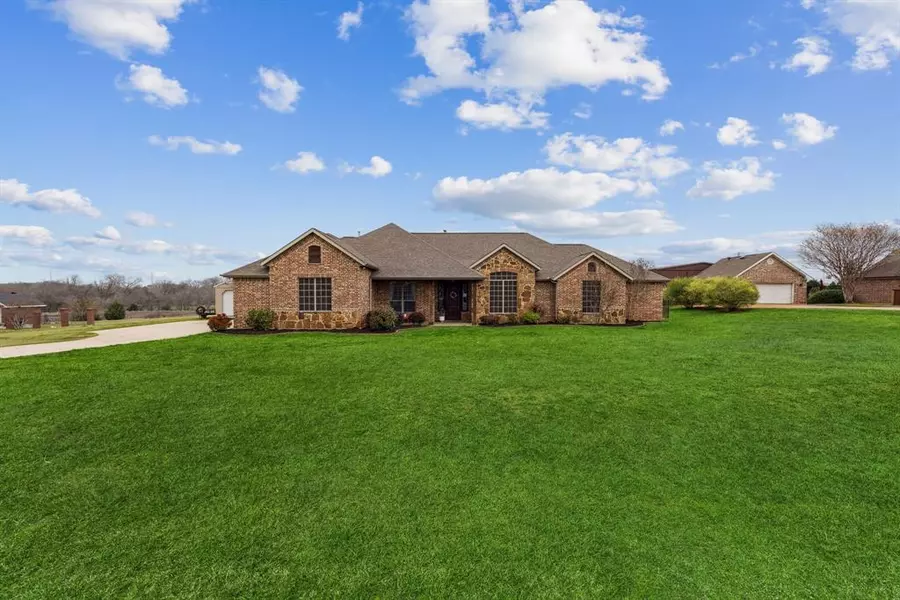 9170 Quail Meadows Lane, Aubrey, TX 76227