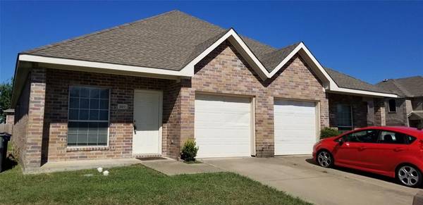 207/209 Wyndham Meadows Way,  Wylie,  TX 75098