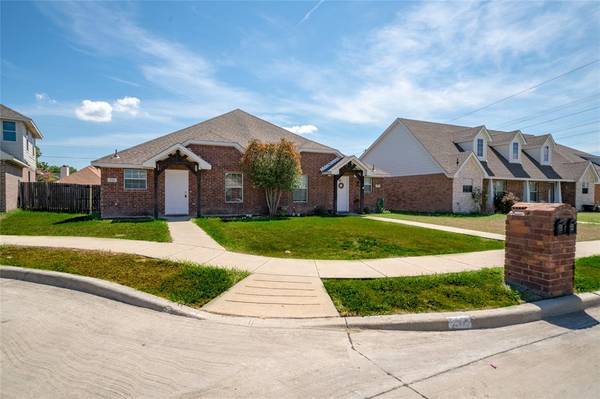 212 Wyndham Meadows Way,  Wylie,  TX 75098