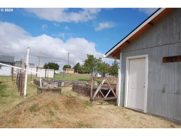 Condon, OR 97823,205 W PENNOYER ST