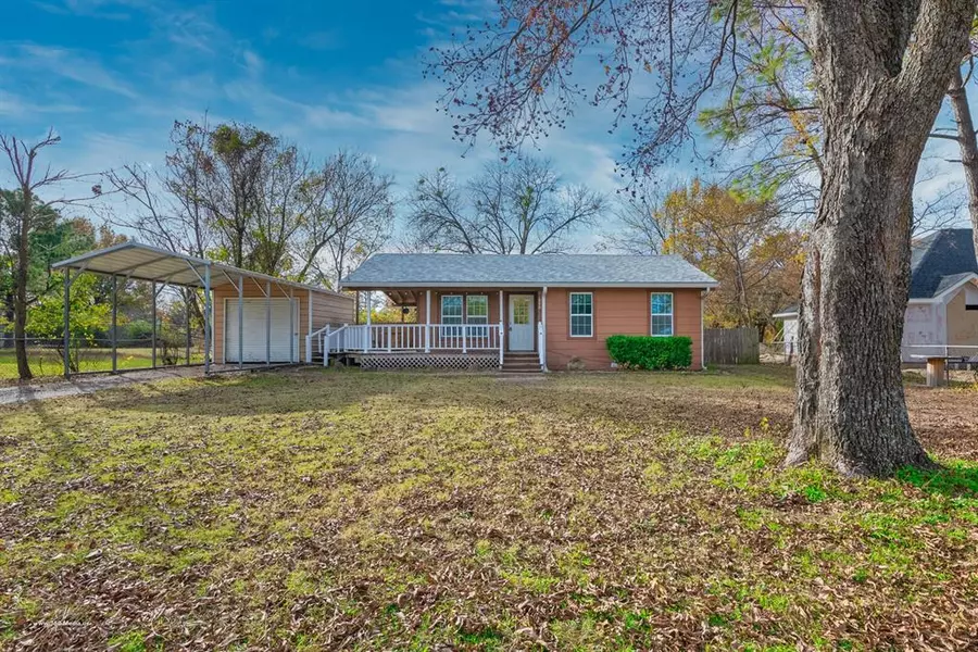 430 Oak Leaf Trail, East Tawakoni, TX 75472