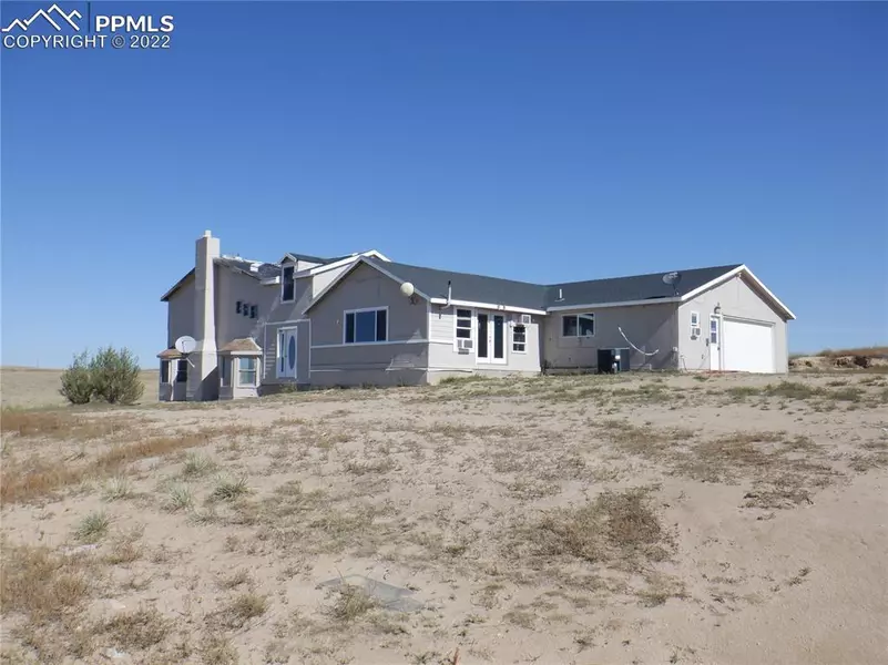 995 Choate LN, Yoder, CO 80864