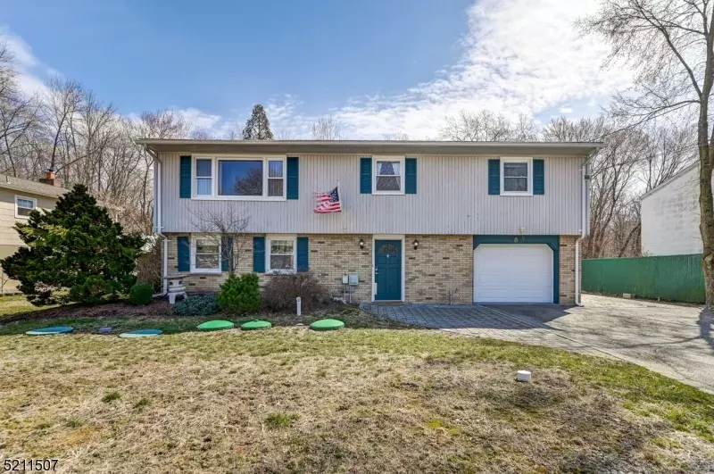 8 Glencross Rd, West Milford Twp., NJ 07480