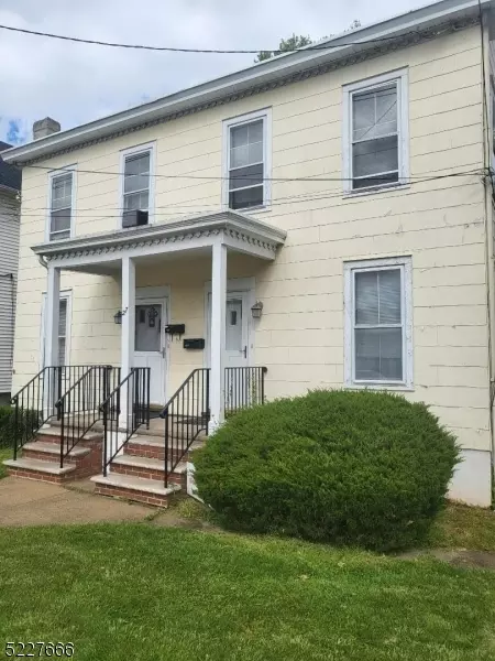 27 Hamilton St, Somerville Boro, NJ 08876