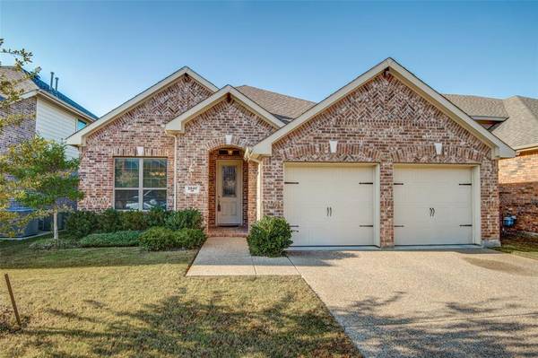 3541 Treetop Drive,  Fort Worth,  TX 76040