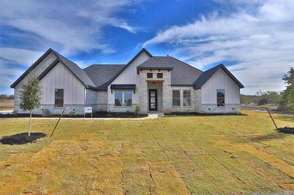 1313 Green Ridge, Weatherford, TX 76088