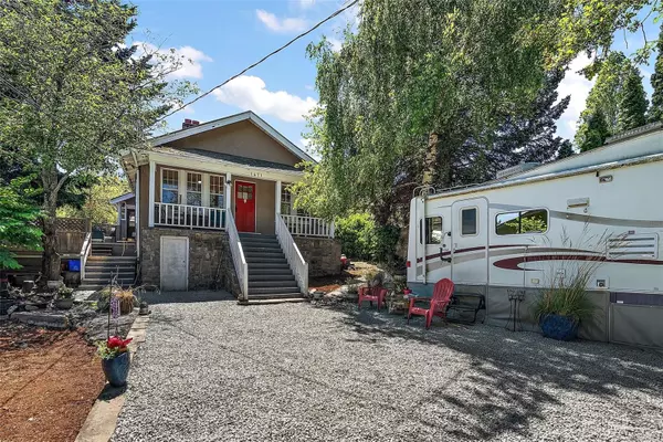 Victoria, BC V8T 2V8,1471 Finlayson Pl