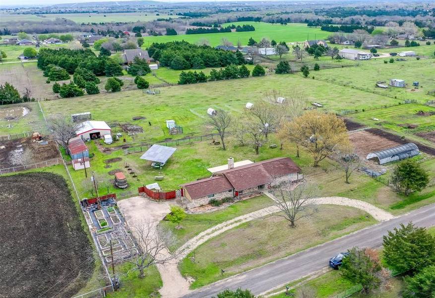 155 Tom Driver Road, Red Oak, TX 75154