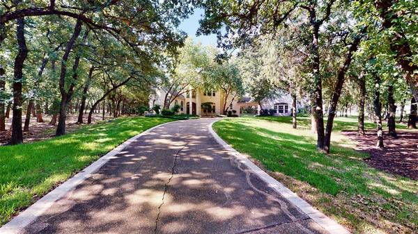 7505 Stallion Circle, Flower Mound, TX 75022