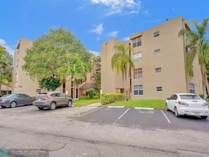 9430 Tangerine Pl  #306, Davie, FL 33324