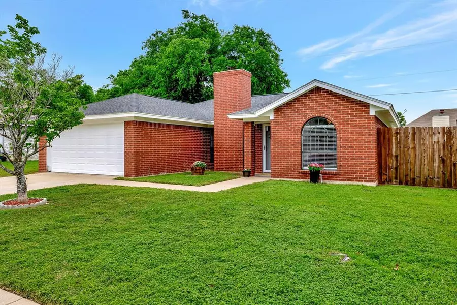 912 Park Place Boulevard, Midlothian, TX 76065