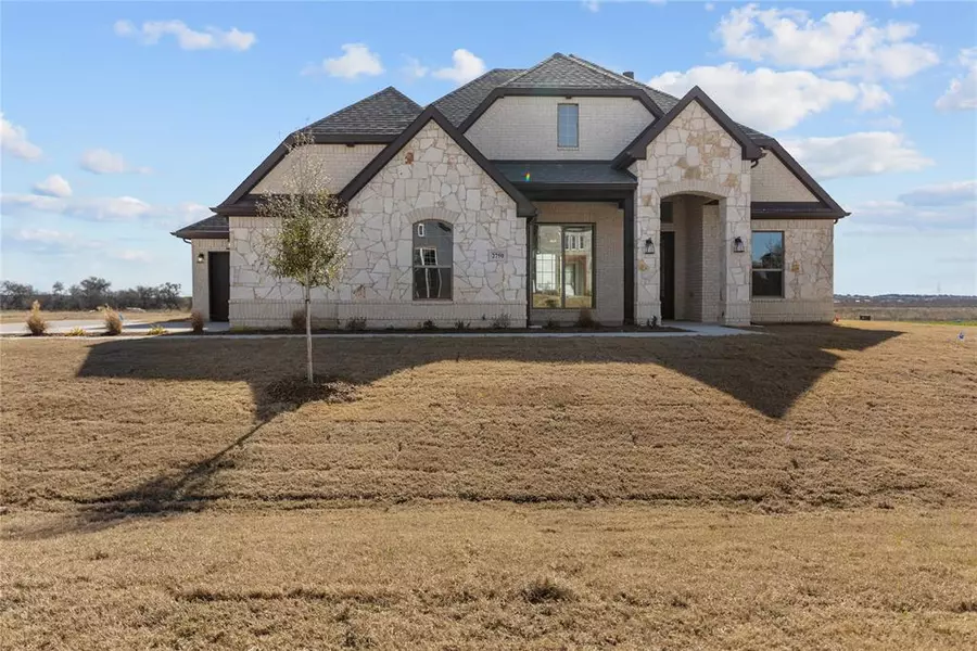 2750 Claire Drive, Midlothian, TX 76065