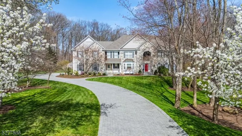 54 Canoe Brook Ln, Bernards Twp., NJ 07920