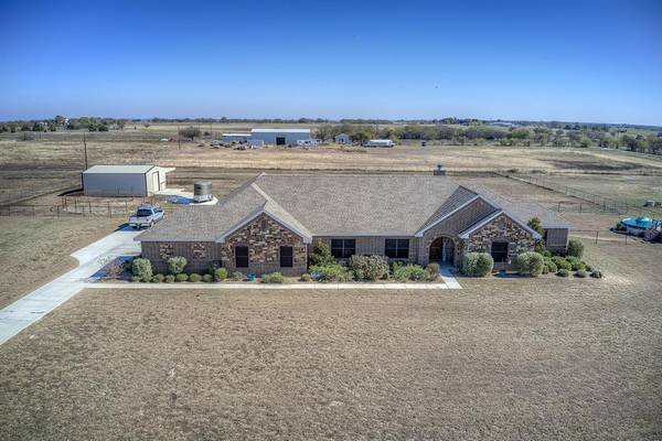 104 Hawk Ridge Road, Decatur, TX 76234