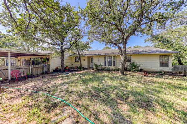 2072 FM 3003, Graham, TX 76450