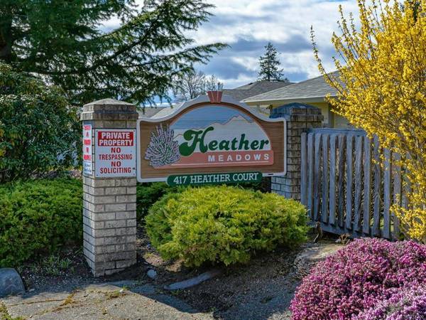 Comox, BC V9M 1M3,417 Heather Crt #13