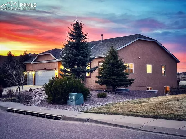 406 Saber Creek DR, Monument, CO 80132