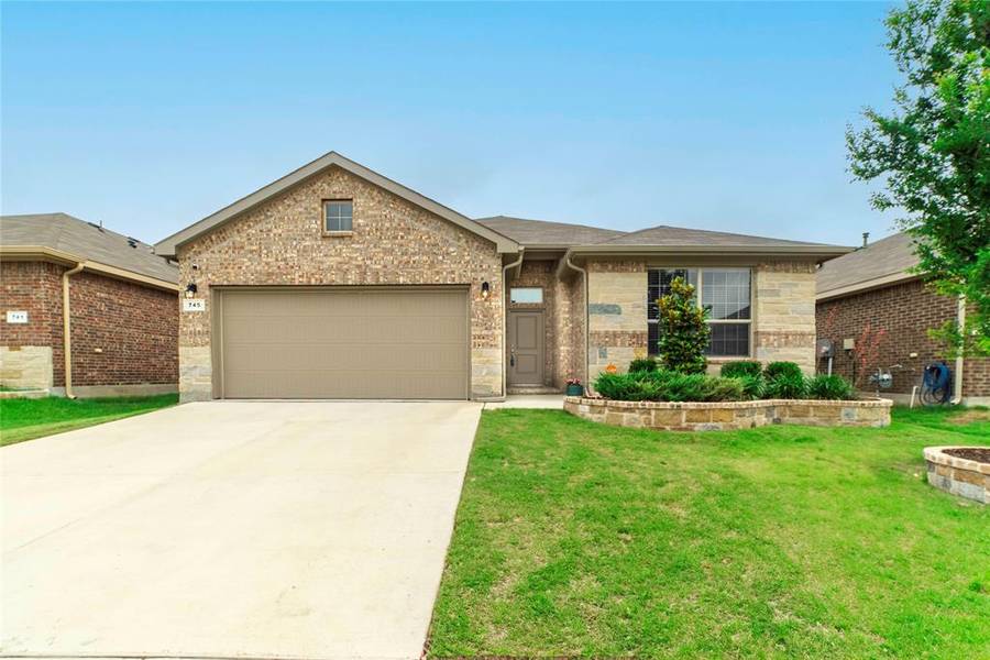 745 Finchley Drive, Fort Worth, TX 76247