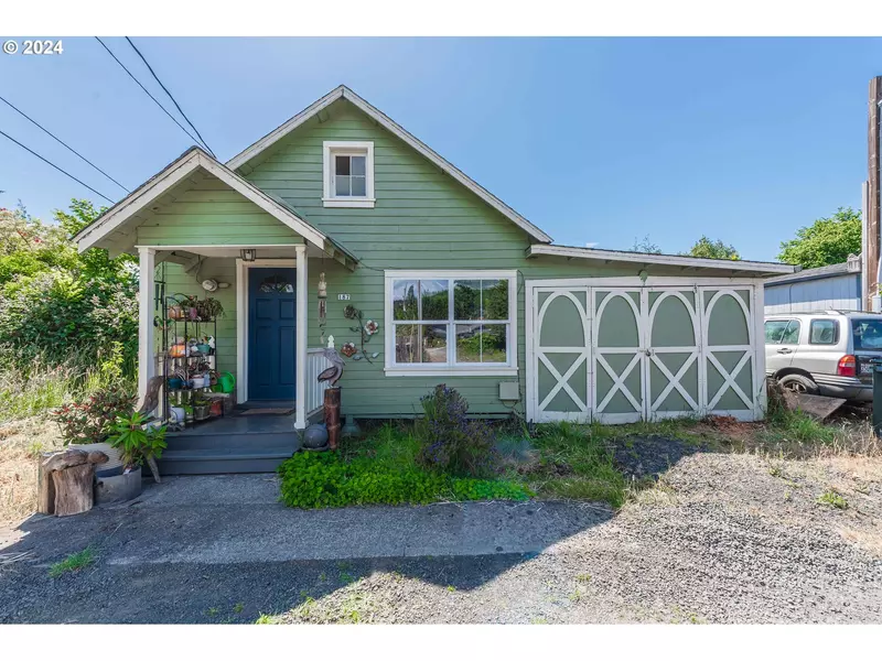 187 E 8TH PL, Coquille, OR 97423