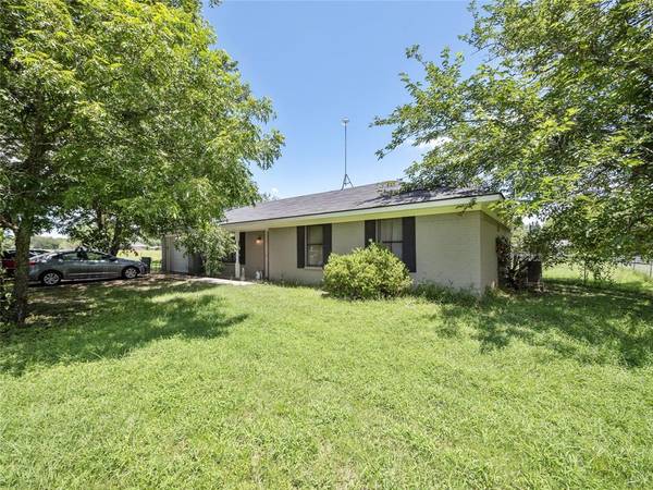 3032 Liberty Drive, Corsicana, TX 75110