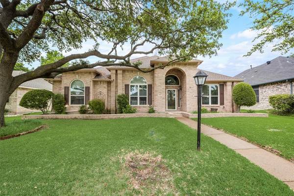 8405 Meadowview Street, Rowlett, TX 75088