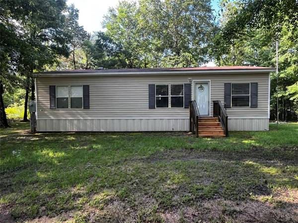 8885 Waterside Oaks Drive, Keithville, LA 71047