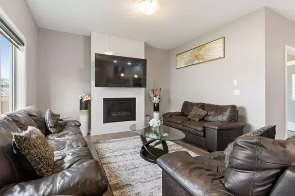 Airdrie, AB T4B 5C5,157 Baysprings GDNS SW