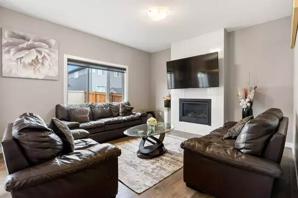 Airdrie, AB T4B 5C5,157 Baysprings GDNS SW