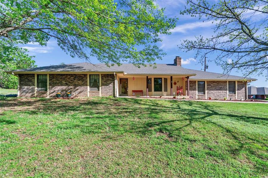 1709 Adams Lane, Azle, TX 76020