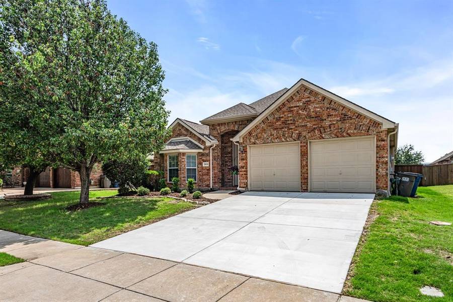 2404 Chesterwood Drive, Little Elm, TX 75068