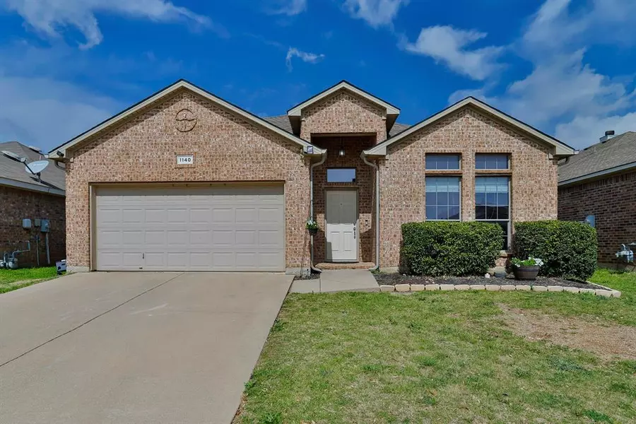 1140 Roping Reins Way, Fort Worth, TX 76052