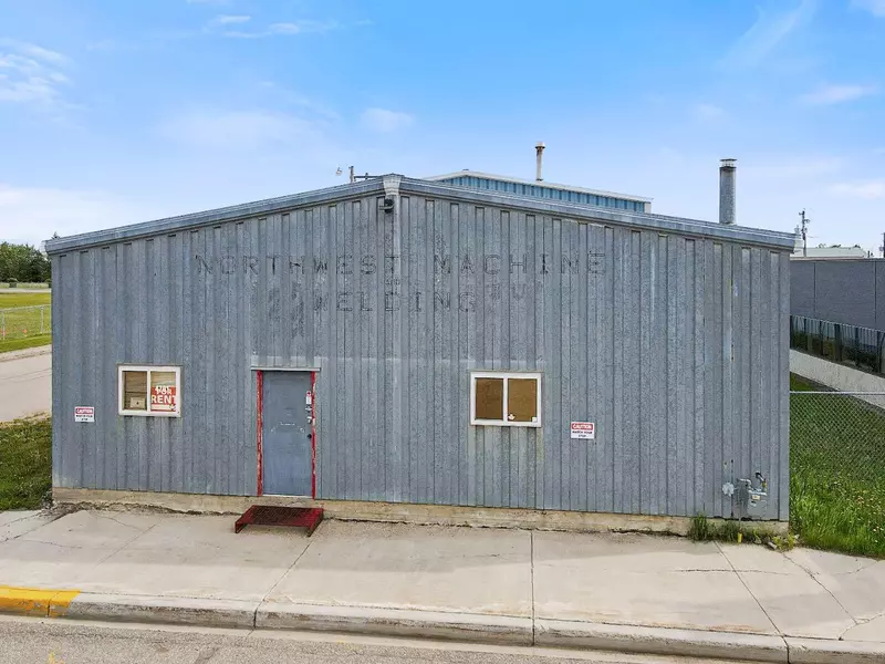 4701 51st Avenue, High Prairie, AB T0G 1E0